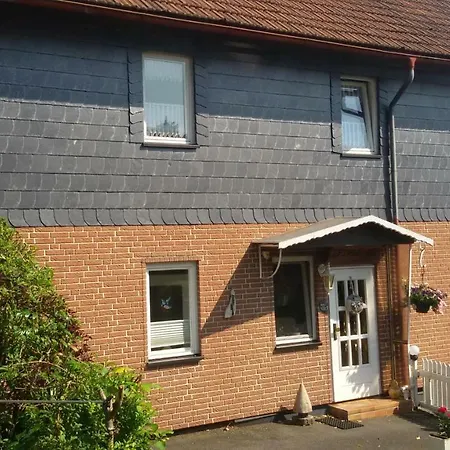 Haus Christa Apartman *